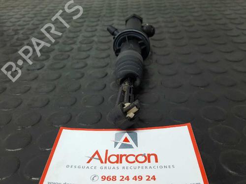 Clutch slave cylinder RENAULT MEGANE III Hatchback (BZ0/1_, B3_) 1.5 dCi | BP14527360M113
