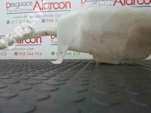 Used Windscreen washer tank OPEL COMBO Tour (X12) 1.3 CDTI (C26, D26, E26, C05) (90 hp) 7425152