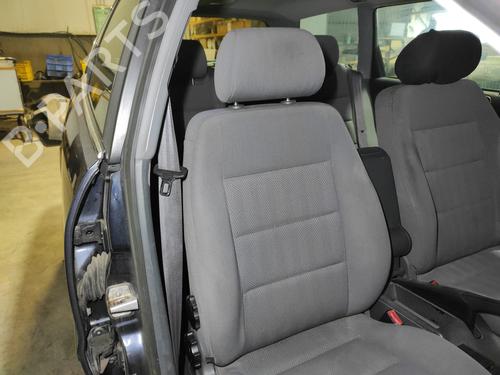 right-front-seat-audi-a4-b5-8d2-1994-1995-1996-1997-1998-1999-2000-2001-33963572 main image