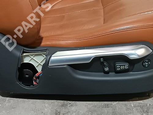 Right front seat LAND ROVER RANGE ROVER III (L322) 4.4 D 4x4 | BP11528428C16 
