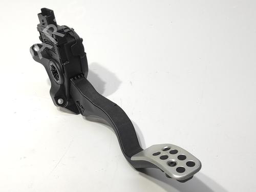 Pedal Pedal PEUGEOT 208 I (CA_, CC_) 1.6 HDi (114 hp) 39592448 39592448