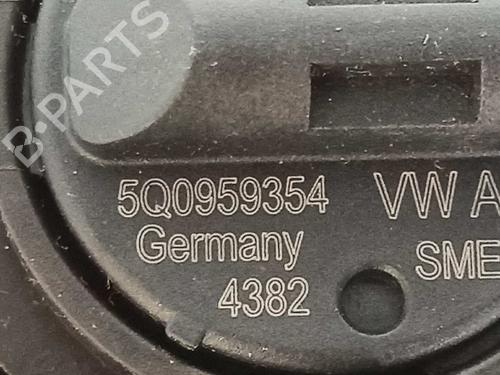 Electronic sensor AUDI A3 Sportback (8VA, 8VF) 2.0 TDI | BP10265747M84 