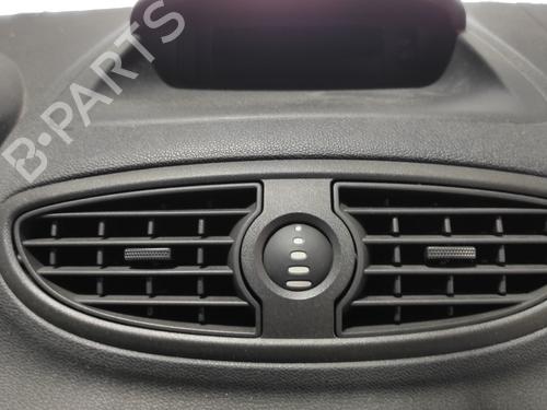 Used Air vent RENAULT CLIO III (BR0/1, CR0/1) 1.2 16V (BR02, BR0J, BR11, CR02, CR0J, CR11) (75 hp) 26591061