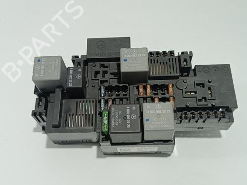 Used Fuse box MERCEDES-BENZ S-CLASS (W222, V222, X222) S 350 BlueTEC / d (222.132, 222.032, 222.123) (258 hp) 15850936