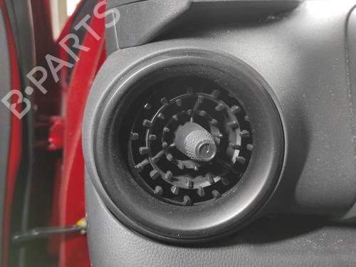 air-vent-toyota-c-hr-_x2_-_h2_-2023-26702043 main image