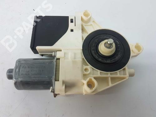 Rudehejsemotor bagstkærm højre RENAULT MEGANE III Hatchback (BZ0/1_, B3_) 1.5 dCi (BZ09, BZ0D, BZ1W, BZ29, BZ14) | BP4717814E22 