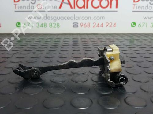 Used Hinge/Door check strap RENAULT MEGANE III Hatchback (BZ0/1_, B3_) 1.5 dCi (BZ0C) (90 hp) 14528292