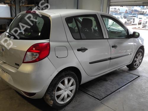 Brugte RENAULT CLIO III (BR0/1, CR0/1) 1.5 dCi (75 hp) 4282546
