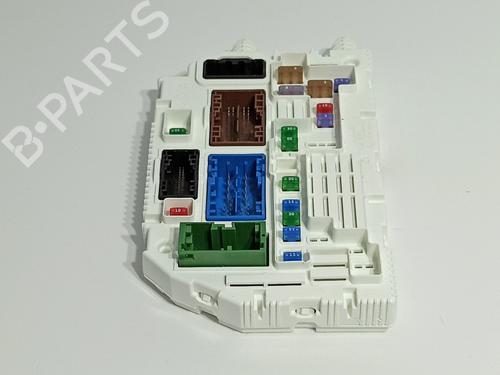 Used Fuse box PEUGEOT 308 SW III (FC_, FJ_, FR_, F4_, FN_) BlueHDi 130 (FCYHZL, FCYHZT) (131 hp) 25587172