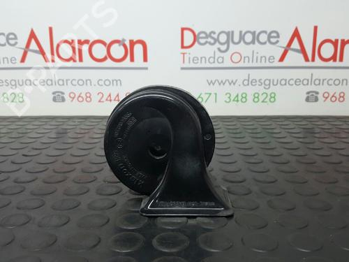 Used Horn AUDI A6 C5 (4B2) 2.5 TDI (150 hp) 14526804