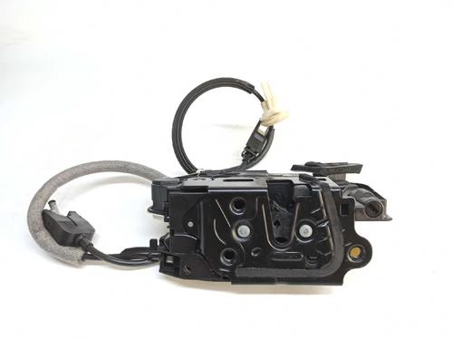 Front right lock VW GOLF VI (5K1) 1.6 TDI | BP8245382C97