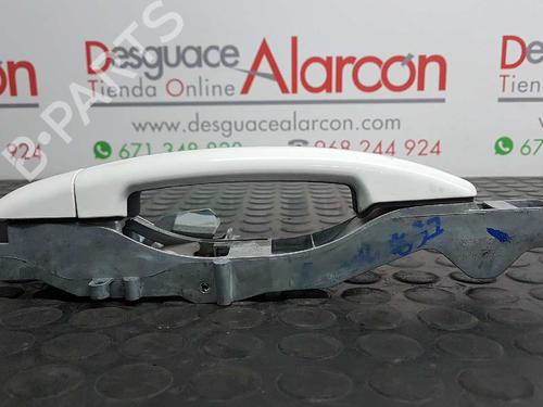 Front right exterior door handle PEUGEOT 208 I (CA_, CC_) 1.4 HDi | BP2772826C129