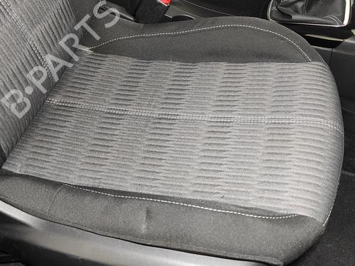 Right front seat OPEL CORSA F (P2JO) 1.2 (68) | BP19165038C16 