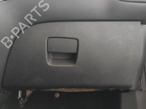glove-box-opel-corsa-e-x15-2014-38512495 main image