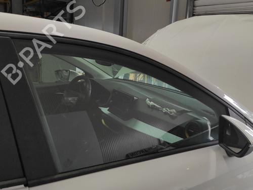Used Front right door window Front right door window 37538131 37538131