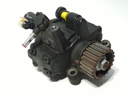 injection-pump-infiniti-q30-2015-32114385 main image