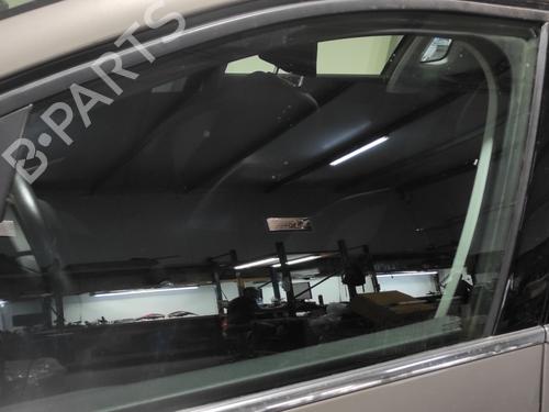 front-left-door-window-peugeot-2008-i-cu_-16-bluehdi-100-2013-18827377 main image