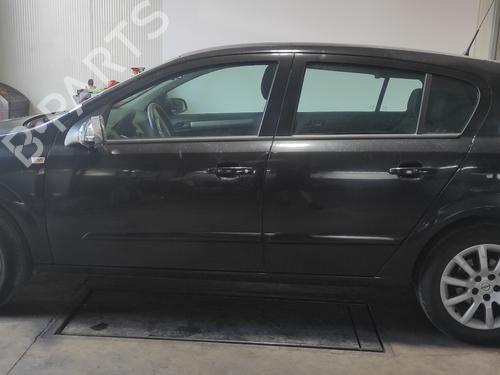Klamka zewnętrzna drzwi przednich prawych OPEL ASTRA H (A04) 1.7 CDTI (L48) | BP20506978C129