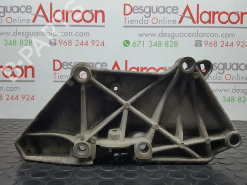 Used Support RENAULT SCÉNIC III (JZ0/1_) 1.9 dCi (JZ0J, JZ1J, JZ1K, JZ1S) (131 hp) 14530731