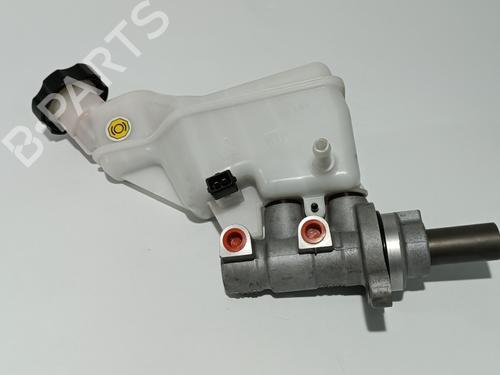 Used Brake master cylinder HYUNDAI i40 I (VF) 1.7 CRDi (116 hp) 15523590