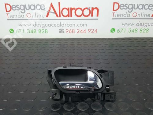 Used Front right interior door handle PEUGEOT 308 I (4A_, 4C_) 2.0 HDi (136 hp) 3281760