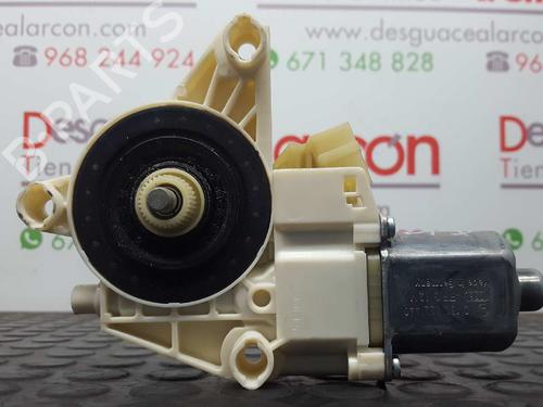 Right front window motor MERCEDES-BENZ C-CLASS (W204) C 320 CDI (204.022) | BP2747697E20