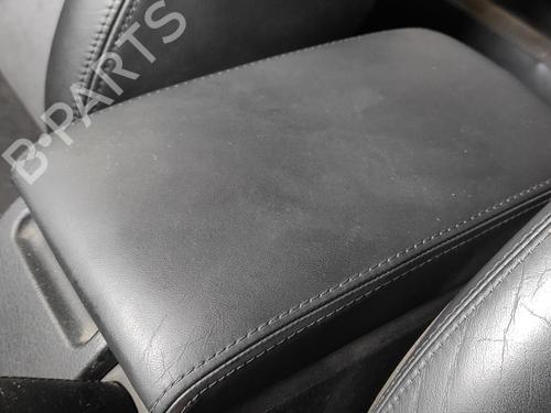 Used Armrest / Center console VW PASSAT B5.5 (3B3) 1.9 TDI (130 hp) 21173667