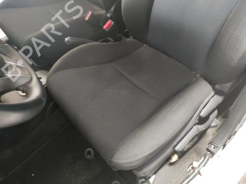 Left front seat TOYOTA YARIS (_P13_) 1.5 Hybrid (NHP130_, NHP130) | BP16662370C15 