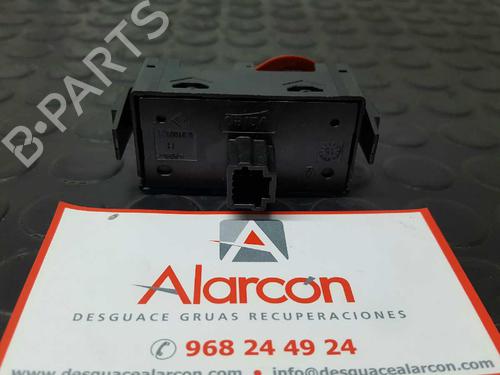 Advarselsbryter RENAULT TWINGO III (BCM_, BCA_) 0.9 TCe 90 (BCM9, BCM2) | BP6628233I22