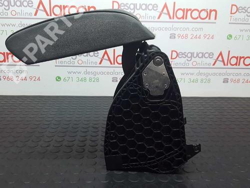Used Armrest / Center console SKODA YETI (5L) 2.0 TDI (110 hp) 7153550