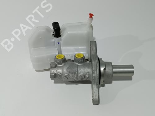 Brake master cylinder BMW 1 (F40) 118 d | BP24158041M77 