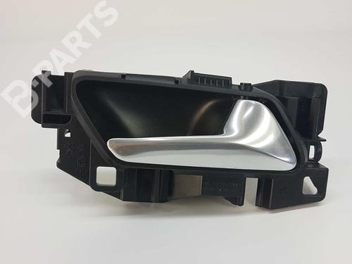 Front right interior door handle PEUGEOT 3008 II SUV (MC_, MR_, MJ_, M4_) 1.2 THP/ PureTech 130 (MRHNSM, MRHNSU, MRHNSJ, MRHNYW,... 98201552VV