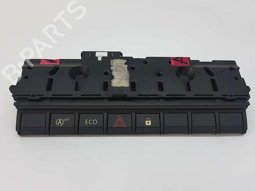Used Switch RENAULT CLIO V (B7_) 1.0 TCe 100 (B7MT) (101 hp) 9234317