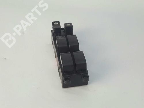 Used Left front window switch NISSAN ALMERA TINO (V10) 2.2 dCi (115 hp) 8824420