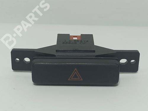 Used Warning switch SUZUKI GRAND VITARA II (JT, TE, TD) 1.9 DDiS All-wheel Drive (JT419, TD44, JB419WD, JB419XD,... (129 hp) 11061291