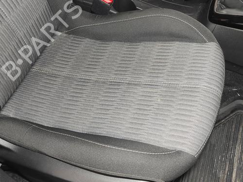 Right front seat OPEL CORSA F (P2JO) 1.2 (68) | BP20507324C16