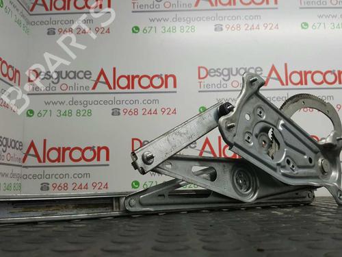 Lève-vitre avant droit RENAULT MEGANE III Hatchback (BZ0/1_, B3_) 1.5 dCi (86 hp) 2741602