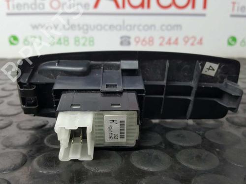 Right front window switch RENAULT KOLEOS I (HY_) 2.0 dCi 4x4 (HY0K) | BP2751374I26