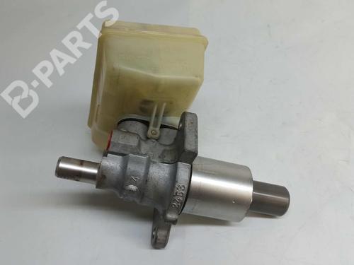 Brake master cylinder MERCEDES-BENZ S-CLASS (W220) S 320 CDI (220.026, 220.126) | BP7849776M77 