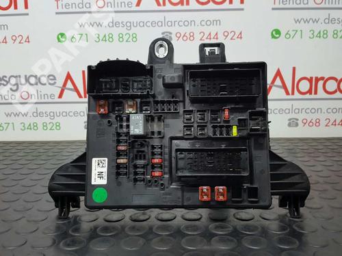 Used Fuse box VAUXHALL INSIGNIA Mk I (A) Sports Tourer (G09) 2.0 CDTI (35) (130 hp) 2735176