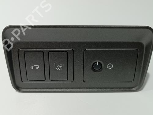 BP23215012I30 main image