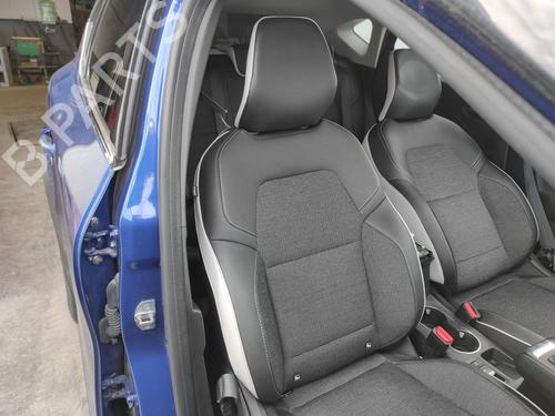 stol-hyre-foran-renault-captur-ii-hf_-2020-33952938 main image