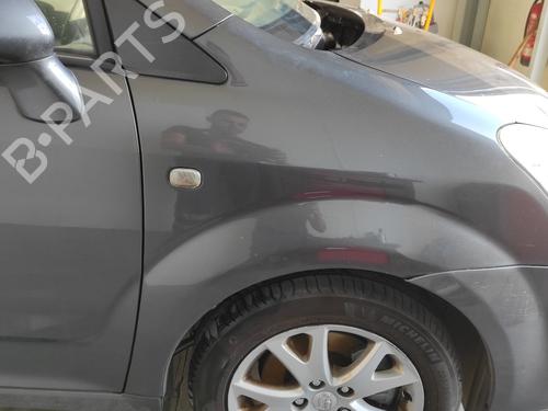 Used Right front fenders TOYOTA COROLLA Verso (ZER_, ZZE12_, R1_) 2.2 D-4D (AUR10_, AUR10R) (136 hp) 17610716