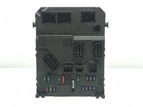 Sicherungskasten für PEUGEOT 206 Hatchback (2A/C) 1.4 HDi (69 hp) 13328533
