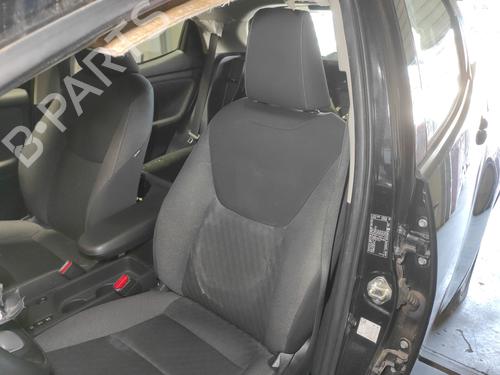 left-front-seat-toyota-yaris-_p21_-_pa1_-_ph1_-2020-34625831 main image