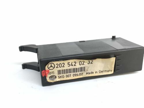 Used Lights ECU MERCEDES-BENZ C-CLASS (W202) C 250 Turbo-D (202.128) (150 hp) 7902990