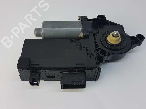 Right front window motor PEUGEOT 307 (3A/C) 2.0 HDi 90 | BP6100616E20