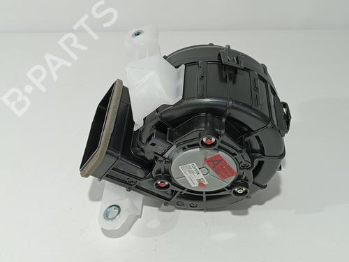 Heater blower motor TOYOTA COROLLA Saloon (_E21_) 1.8 VVTi Hybrid (ZWE211, MZEA12) | BP27168955M62