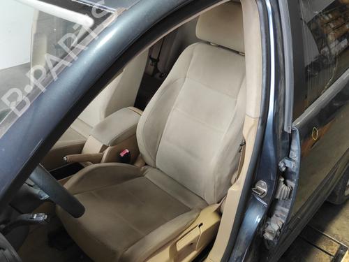 left-front-seat-vw-golf-v-1k1-2003-2004-2005-2006-2007-2008-2009-2010-37667453 main image