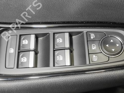 BP30523038I27 main image